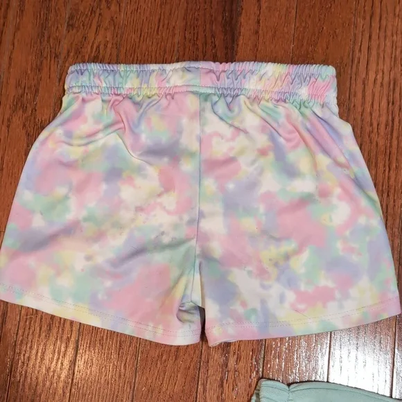 Girls Size 7/8 Clothing Bundle T-shirts Long Sleeves Shorts & Pants - Picture 14 of 16